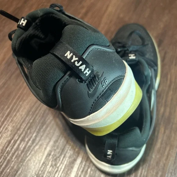 Nike Black Nyjah SB Men's Shoes - Picture 5 of 7